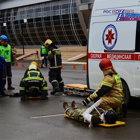 4 апреля прошел второй этап соревнований по проведению аварийно-спасательных работ при ликвидации последствий ДТП среди команд Приволжского федерального округа